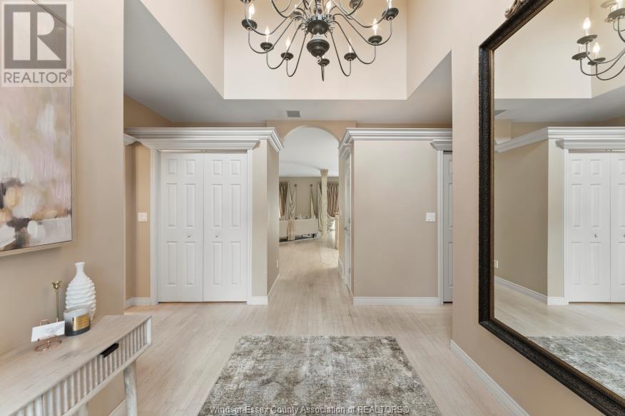 Property at 225 SOUTHWIND image 4