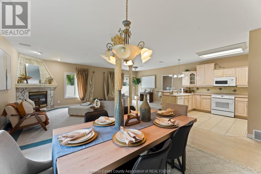 Property at 225 SOUTHWIND image 5