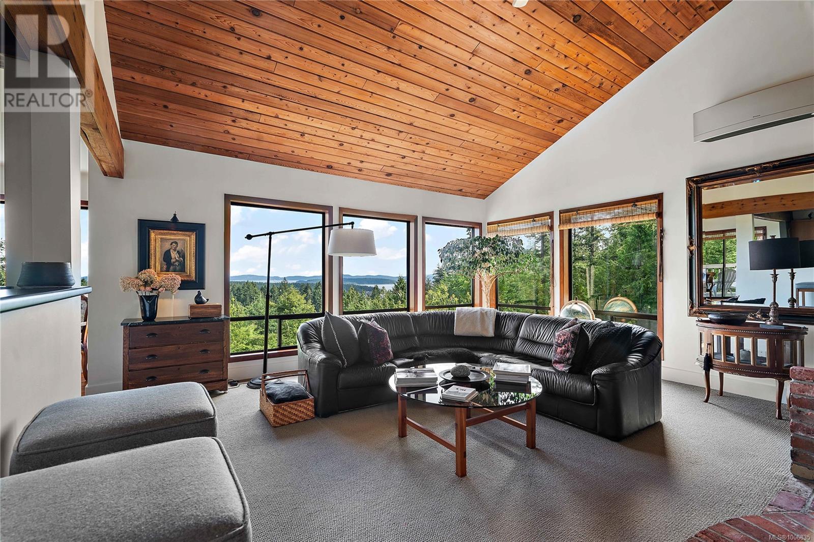 Property at 1595 Eagle Way image 3