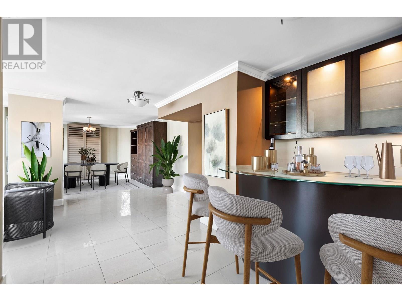 Listing Picture 7 of 39 : 2303 1415 W GEORGIA STREET, Vancouver / 溫哥華 - 魯藝地產 Yvonne Lu Group - MLS Medallion Club Member