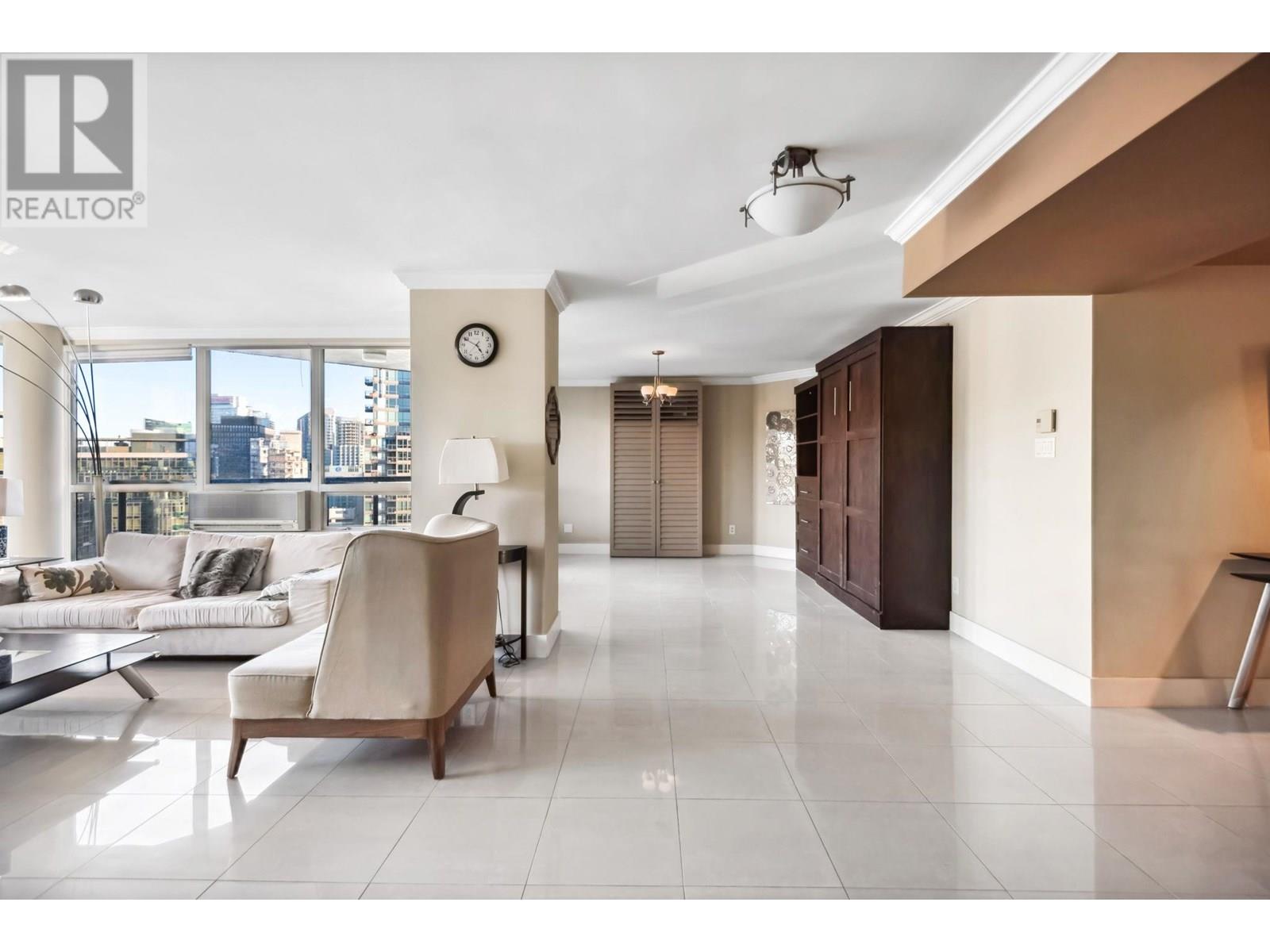 Listing Picture 13 of 39 : 2303 1415 W GEORGIA STREET, Vancouver / 溫哥華 - 魯藝地產 Yvonne Lu Group - MLS Medallion Club Member