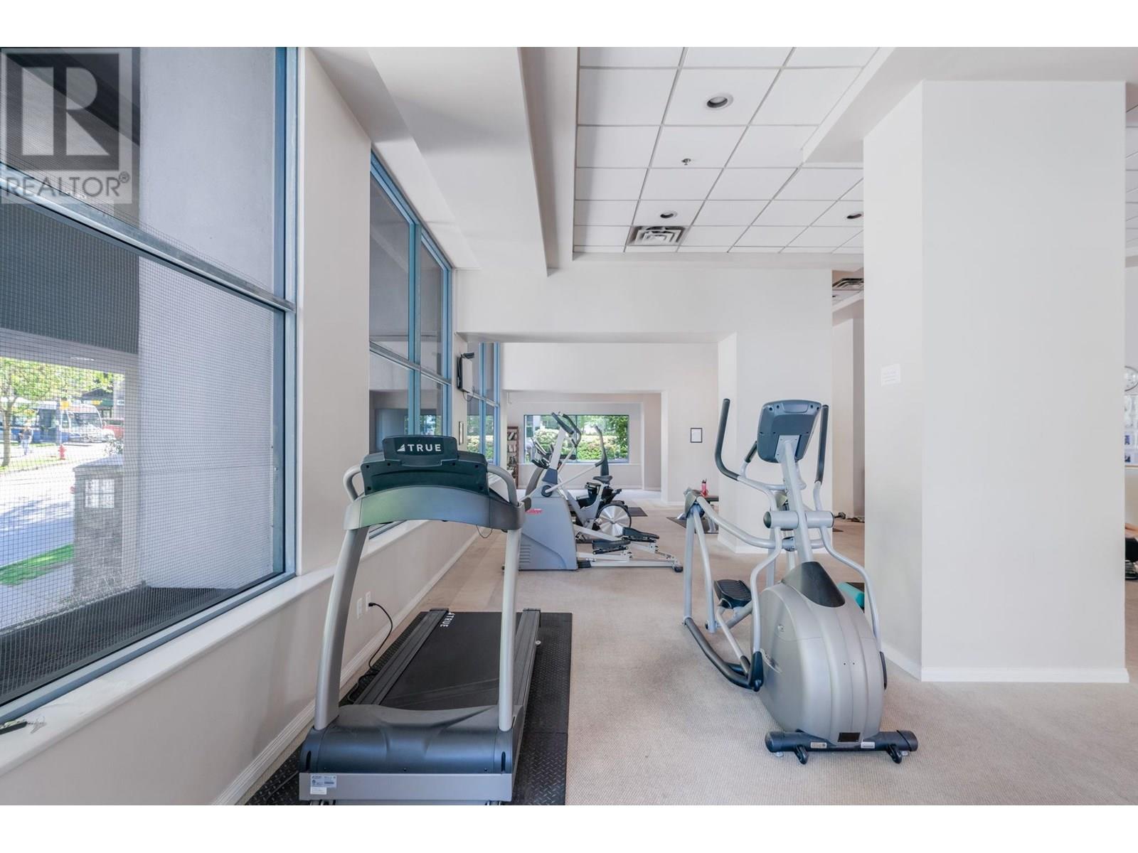 Listing Picture 32 of 39 : 2303 1415 W GEORGIA STREET, Vancouver / 溫哥華 - 魯藝地產 Yvonne Lu Group - MLS Medallion Club Member