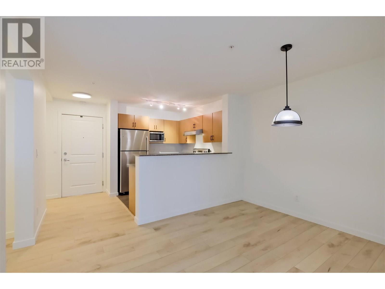 571 Yates Road Unit# 202, Kelowna, British Columbia