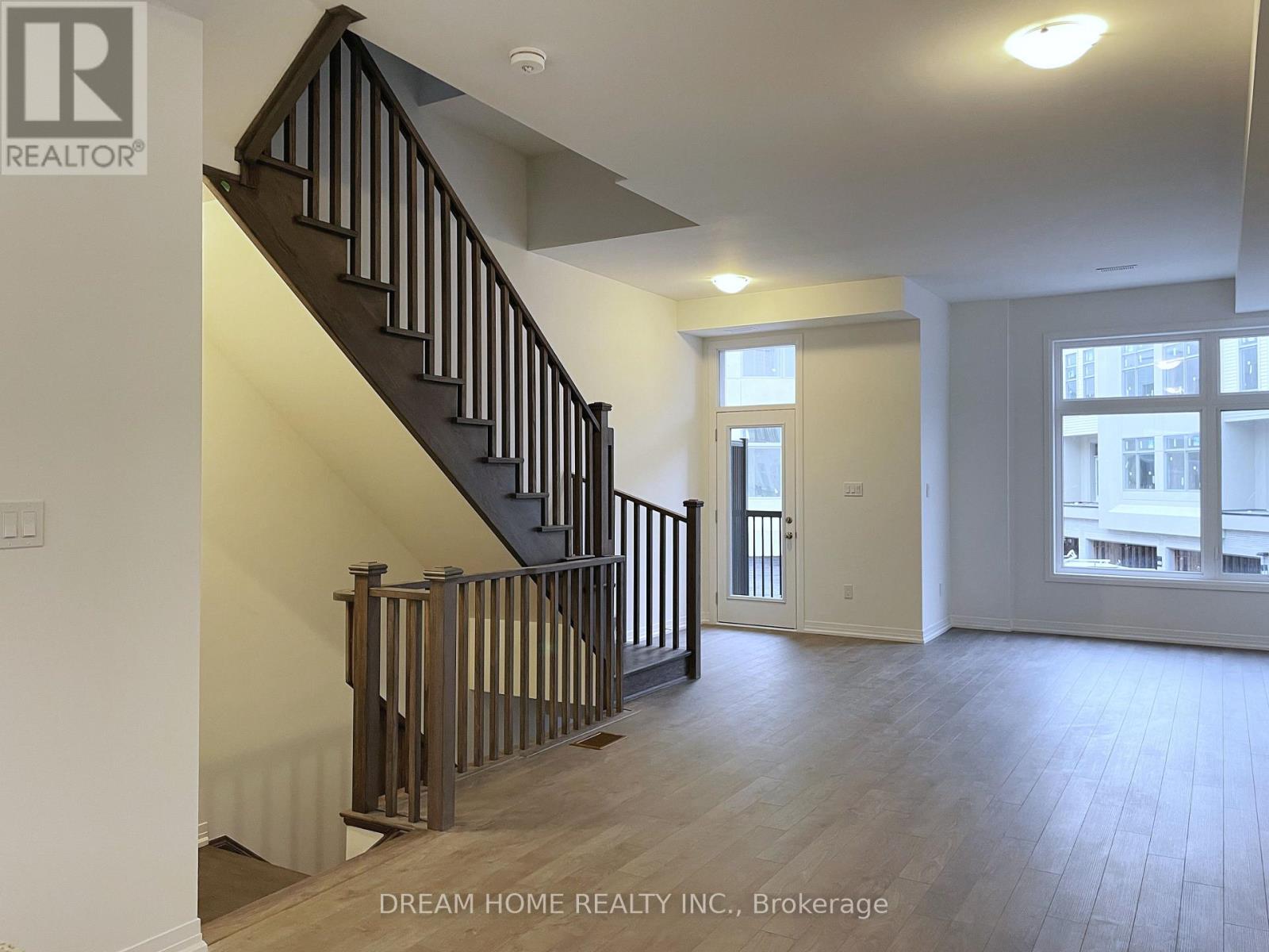 Property at 9 ALBERT FIRMAN LANE image 4
