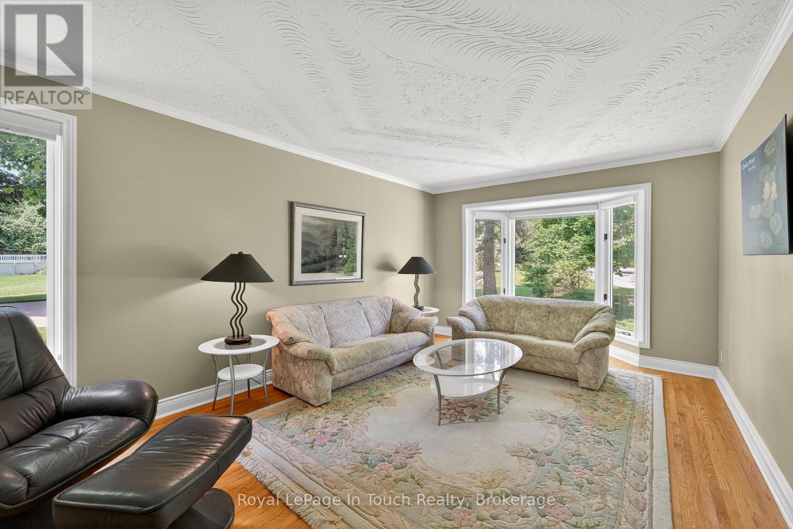 Property at 56 ROBERT STREET E image 5