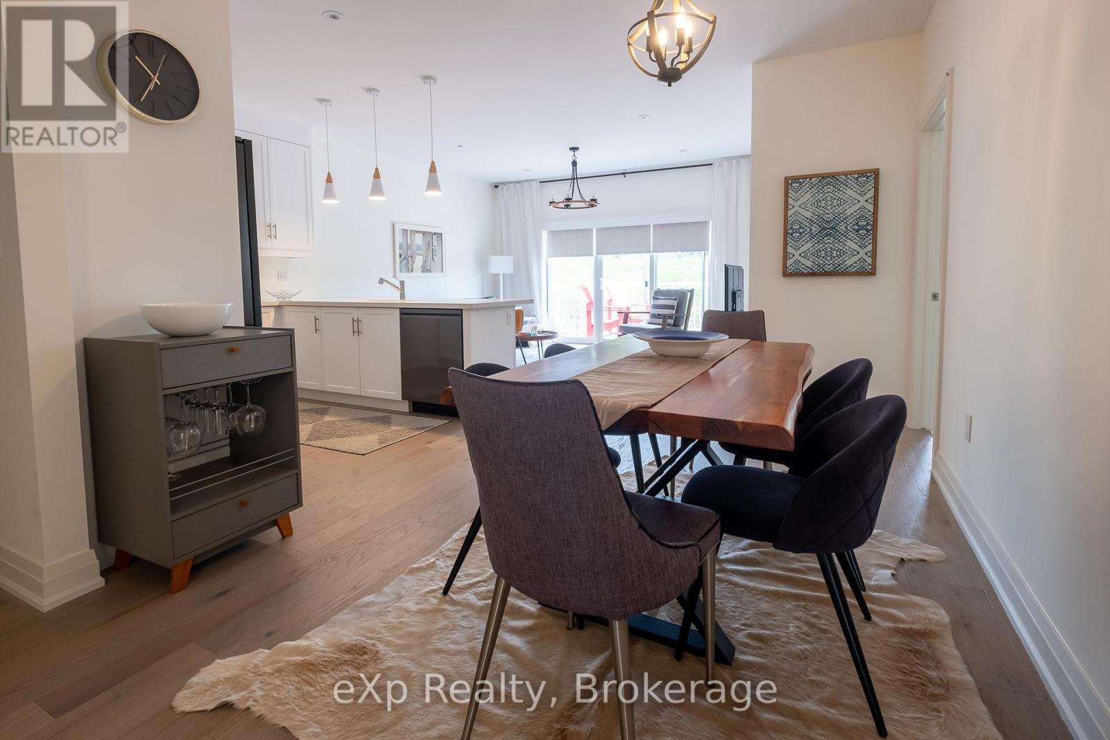 159 Hawthorn Crescent, Georgian Bluffs, Ontario  N0H 1S0 - Photo 13 - X12271538