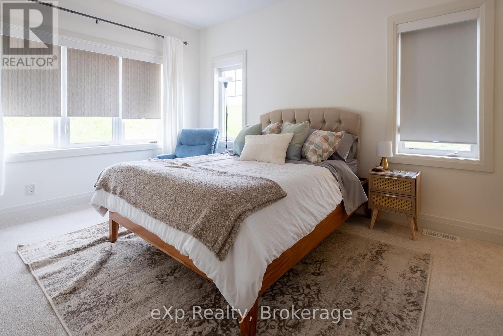 159 Hawthorn Crescent, Georgian Bluffs, Ontario  N0H 1S0 - Photo 15 - X12271538