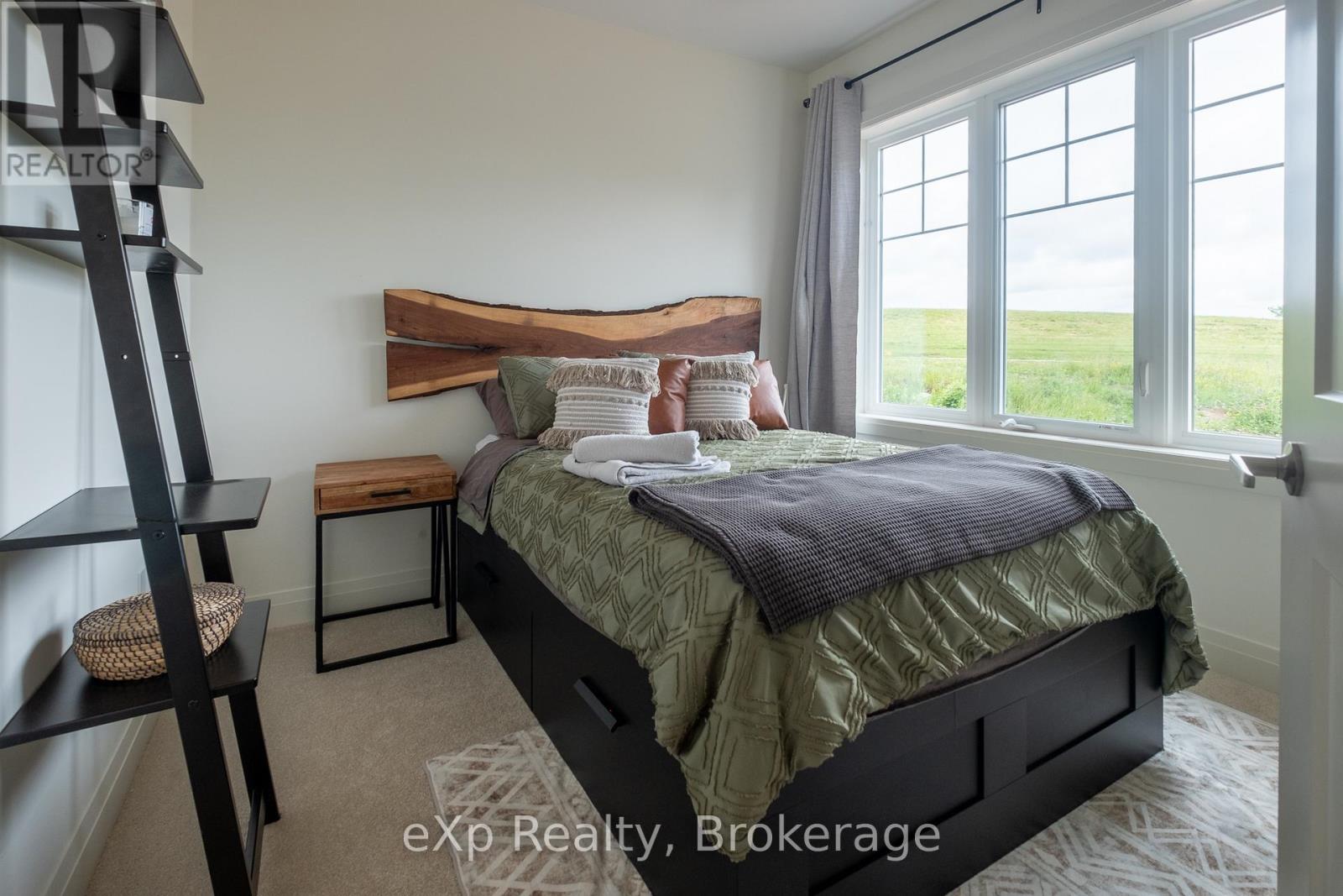 159 Hawthorn Crescent, Georgian Bluffs, Ontario  N0H 1S0 - Photo 18 - X12271538