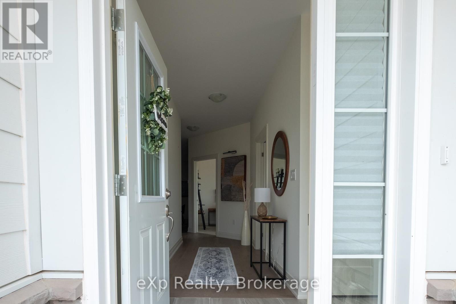 159 Hawthorn Crescent, Georgian Bluffs, Ontario  N0H 1S0 - Photo 3 - X12271538