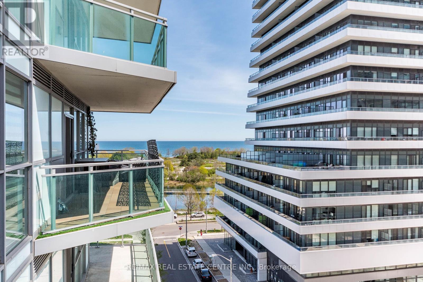 511 - 33 Shore Breeze, Toronto (Mimico), Ontario  M8V 0G1 - Photo 2 - W12242814