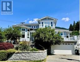 586 SILVERDALE PLACE, North Vancouver, British Columbia