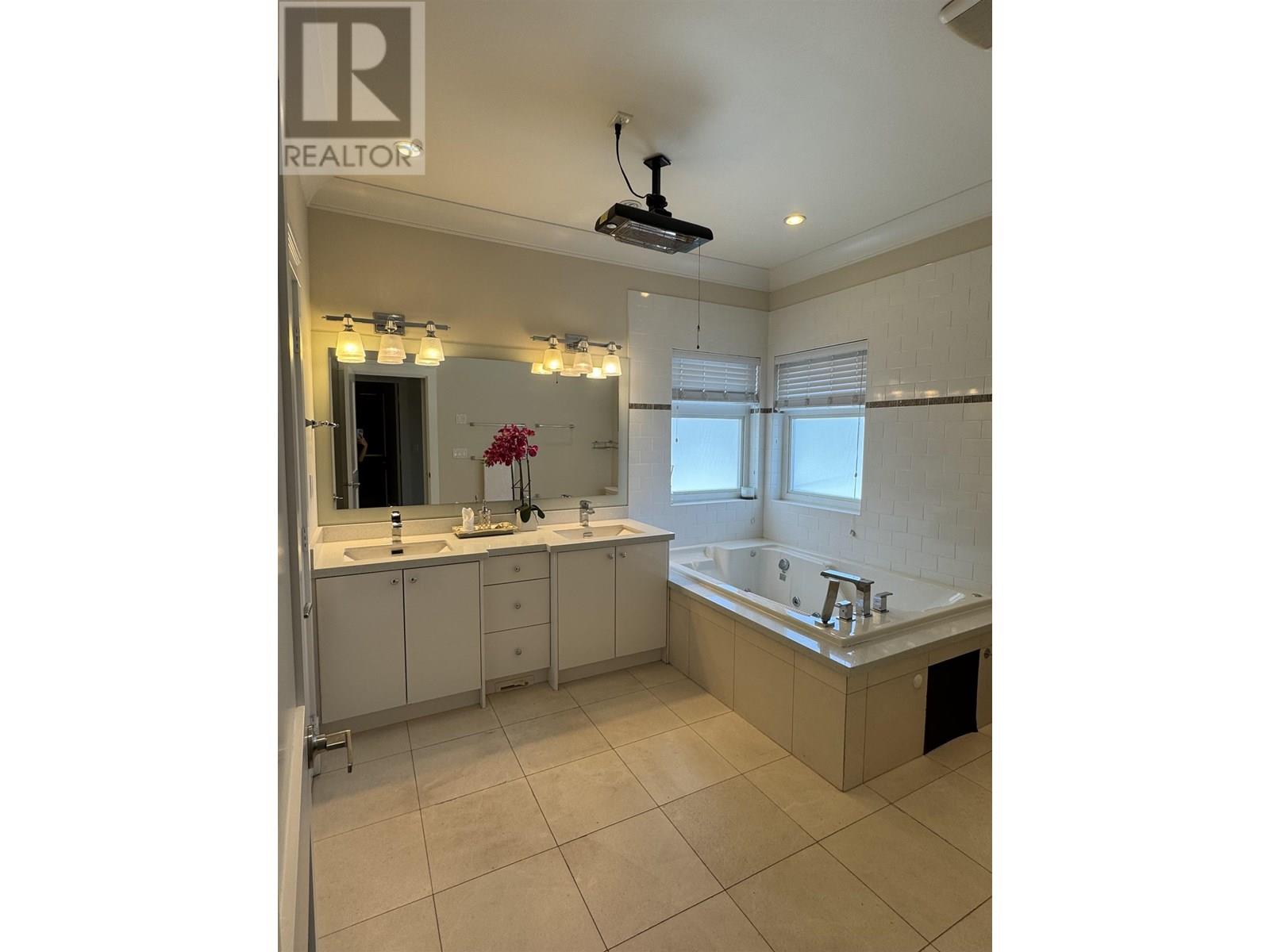 586 Silverdale Place, North Vancouver, British Columbia  V7N 2Z5 - Photo 9 - R3015542