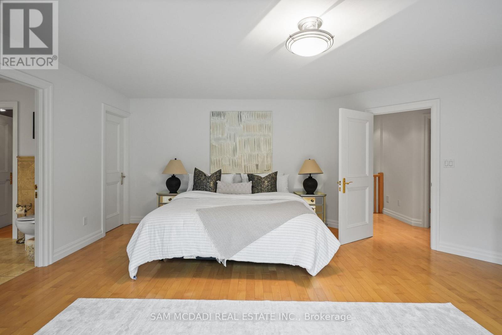 1382 Aldo Drive, Mississauga, Ontario  L5H 3E9 - Photo 20 - W12271529
