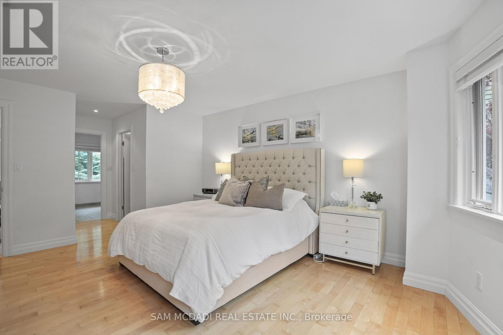 1382 Aldo Drive, Mississauga, Ontario  L5H 3E9 - Photo 37 - W12271529