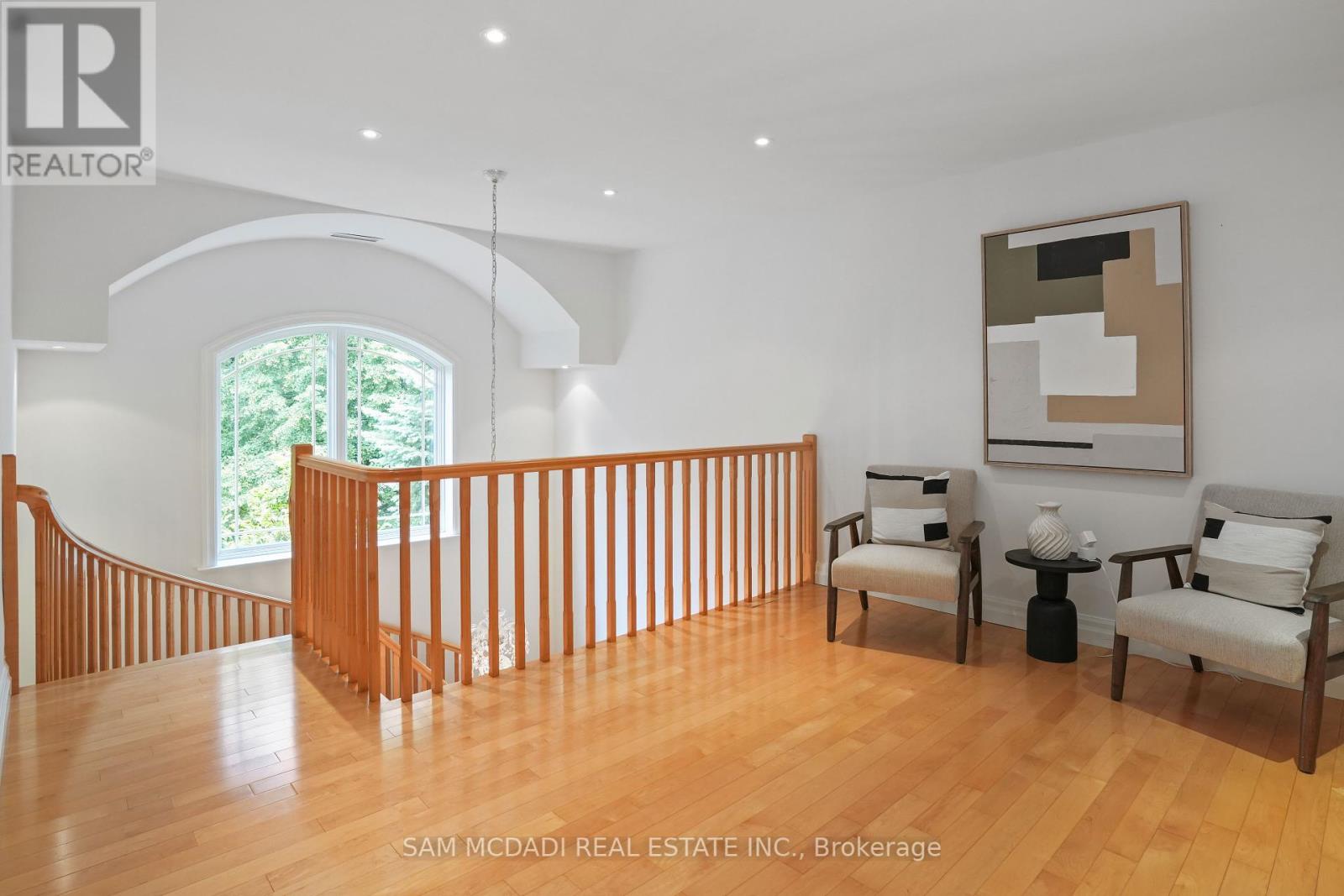 1382 Aldo Drive, Mississauga, Ontario  L5H 3E9 - Photo 40 - W12271529