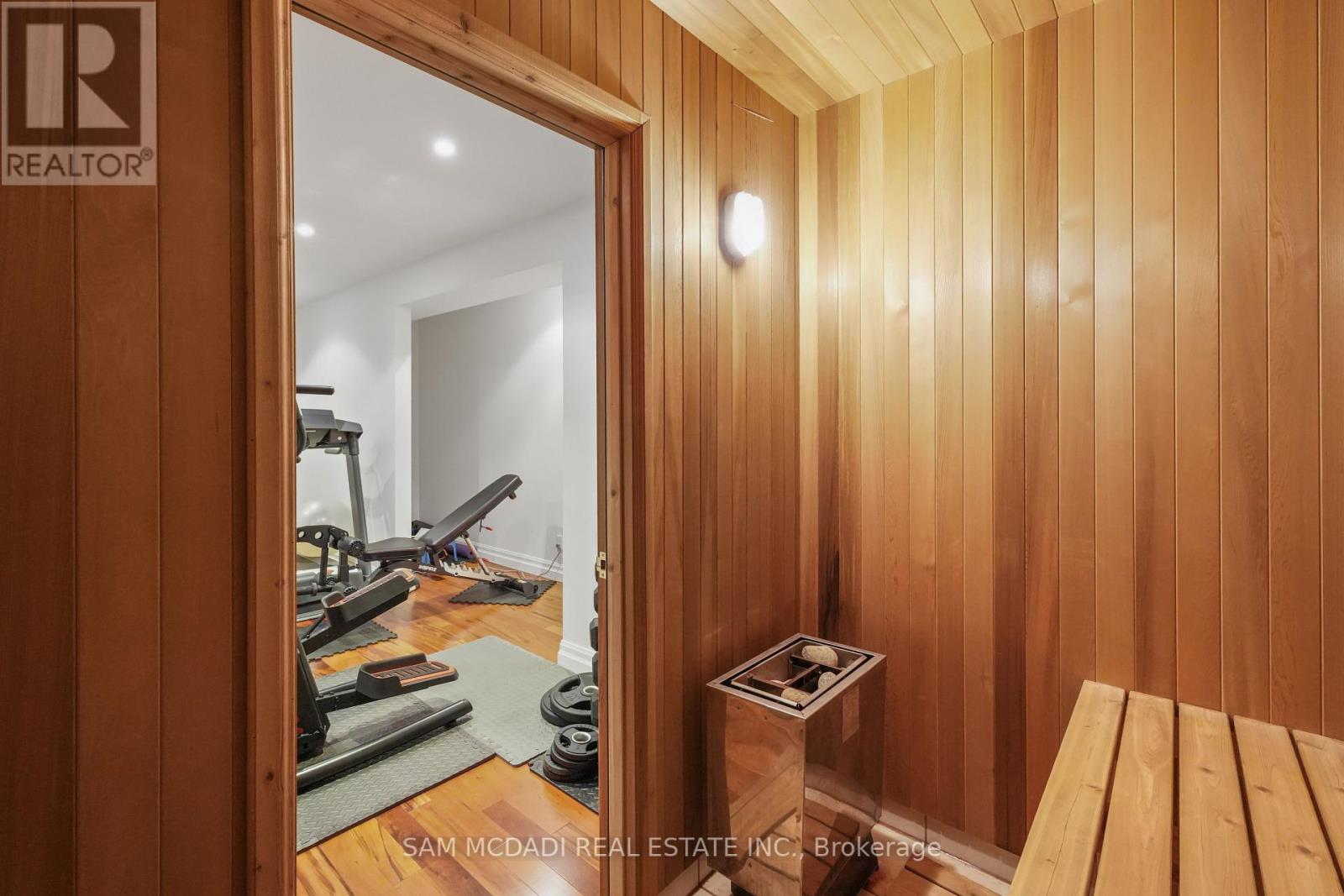 1382 Aldo Drive, Mississauga, Ontario  L5H 3E9 - Photo 44 - W12271529