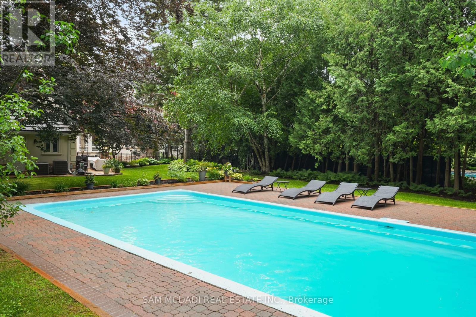 1382 Aldo Drive, Mississauga, Ontario  L5H 3E9 - Photo 48 - W12271529