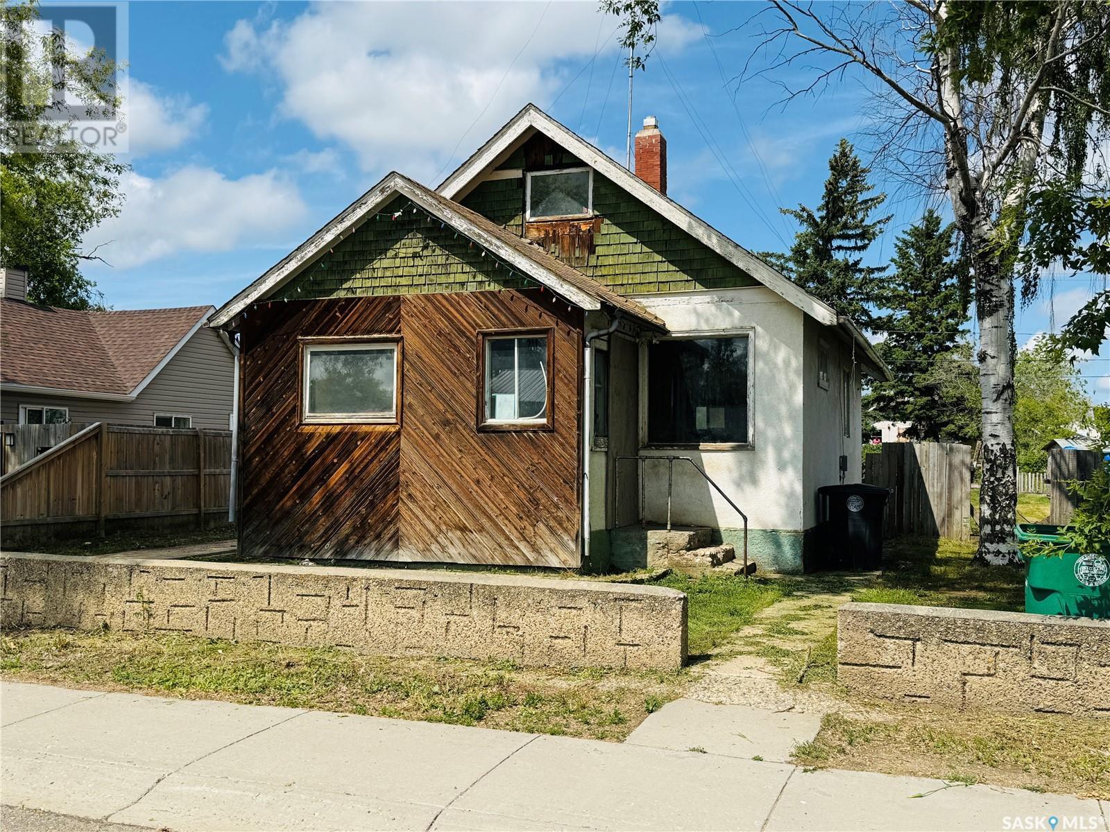 211 4th AVENUE W, biggar, Saskatchewan