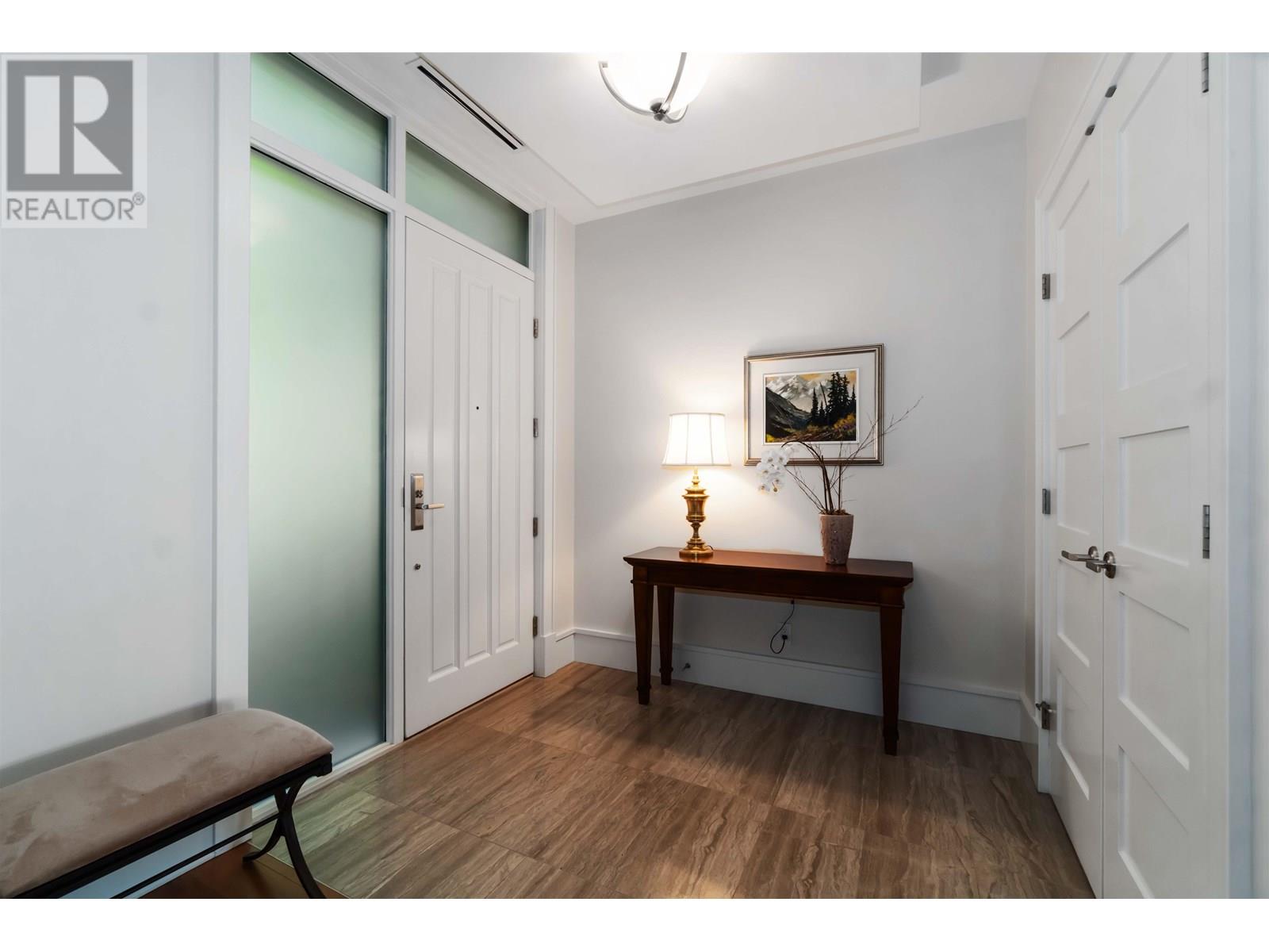 304 2535 Garden Court, West Vancouver, British Columbia  V7S 0A1 - Photo 6 - R3024455