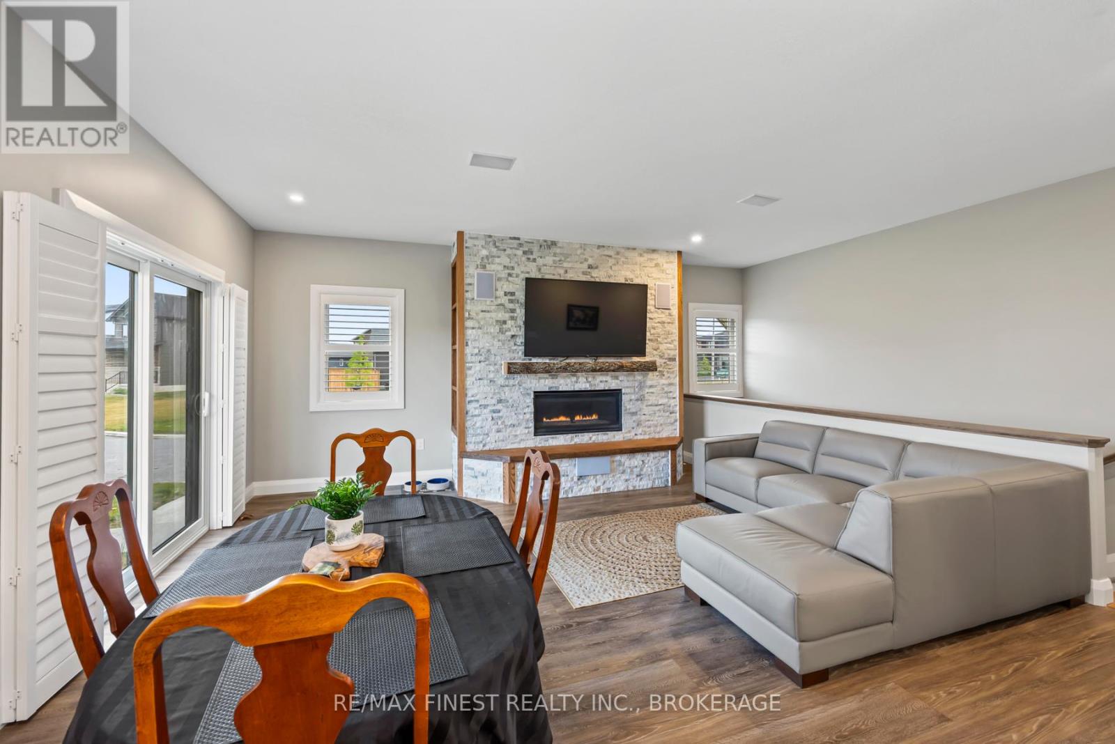 218 Creighton Drive, Loyalist (Odessa), Ontario  K0K 2H0 - Photo 12 - X12271490
