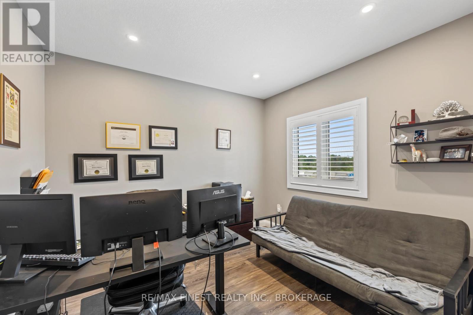 218 Creighton Drive, Loyalist (Odessa), Ontario  K0K 2H0 - Photo 17 - X12271490