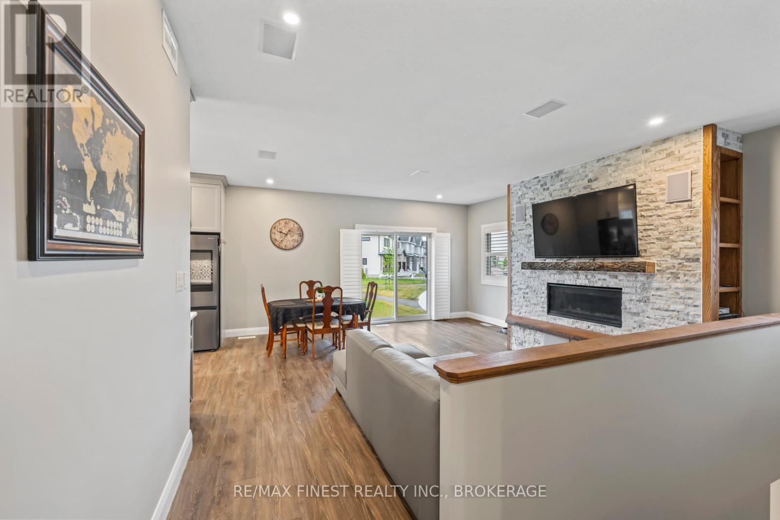 218 Creighton Drive, Loyalist (Odessa), Ontario  K0K 2H0 - Photo 2 - X12271490
