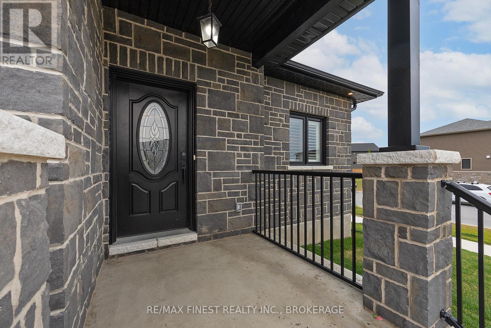 218 Creighton Drive, Loyalist (Odessa), Ontario  K0K 2H0 - Photo 44 - X12271490