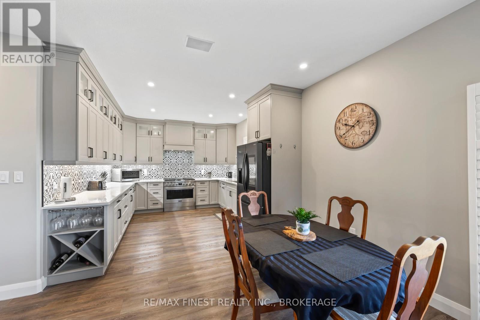 218 Creighton Drive, Loyalist (Odessa), Ontario  K0K 2H0 - Photo 7 - X12271490