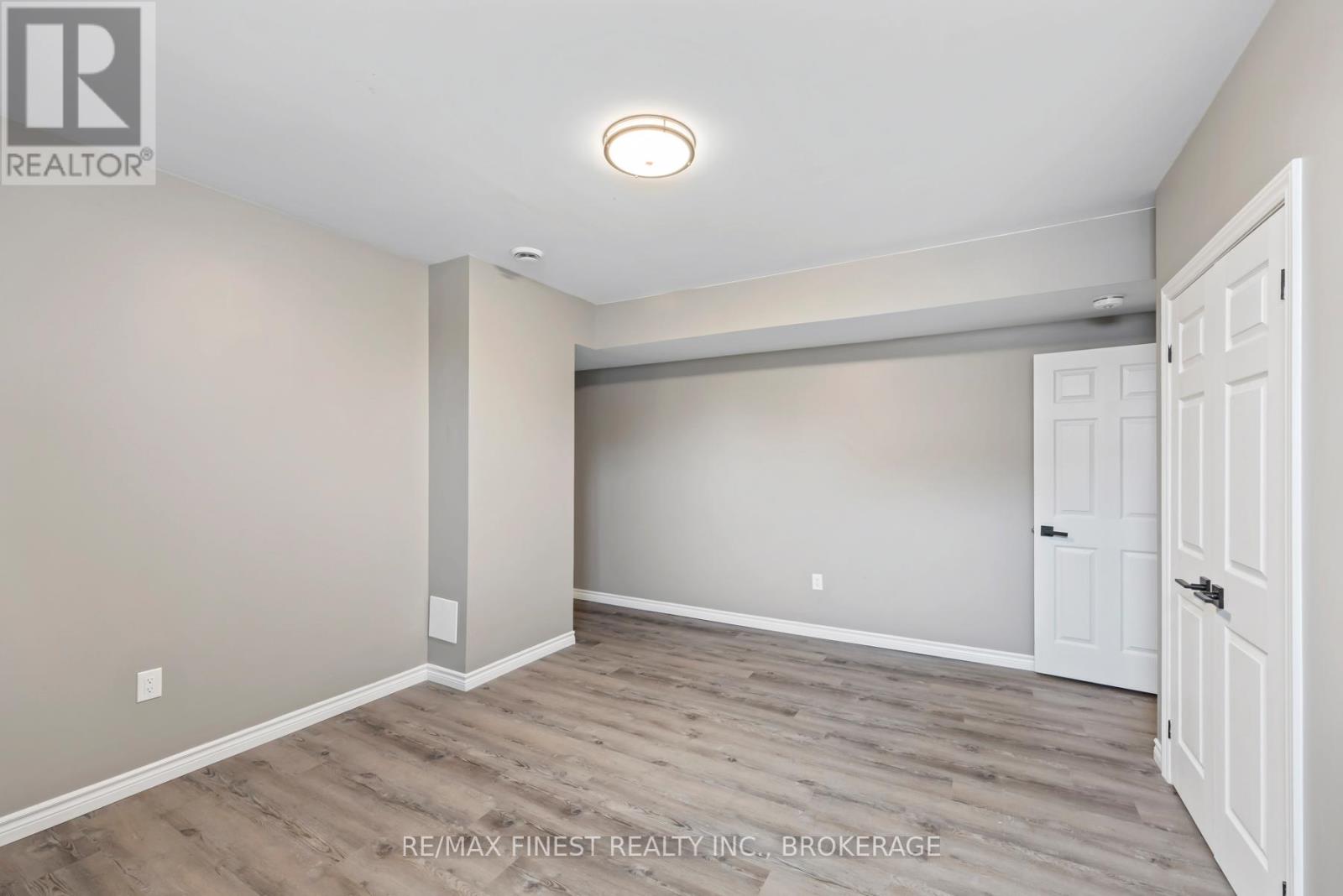 218 Creighton Drive, Loyalist (Odessa), Ontario  K0K 2H0 - Photo 41 - X12271490