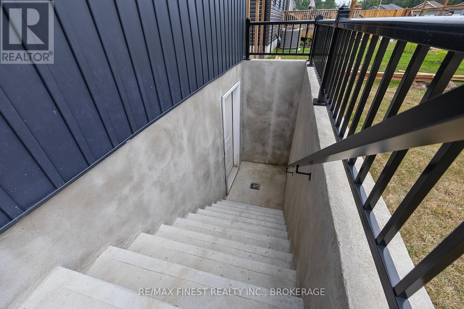 218 Creighton Drive, Loyalist (Odessa), Ontario  K0K 2H0 - Photo 47 - X12271490