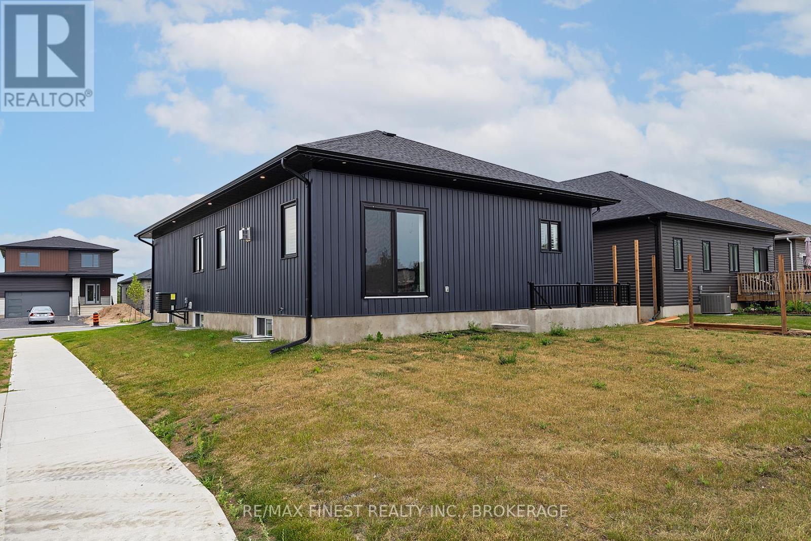 218 Creighton Drive, Loyalist (Odessa), Ontario  K0K 2H0 - Photo 45 - X12271490