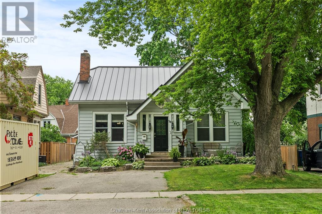 Property at 20 VICTORIA AVENUE image 4