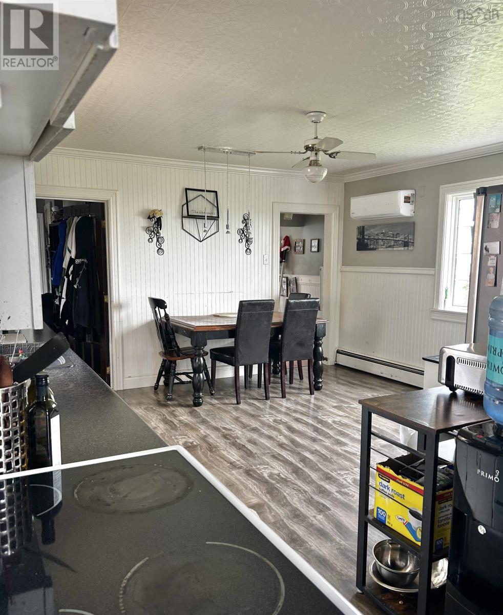 1268 Highway 335, Middle West Pubnico, Nova Scotia  B0W 3S0 - Photo 2 - 202517015