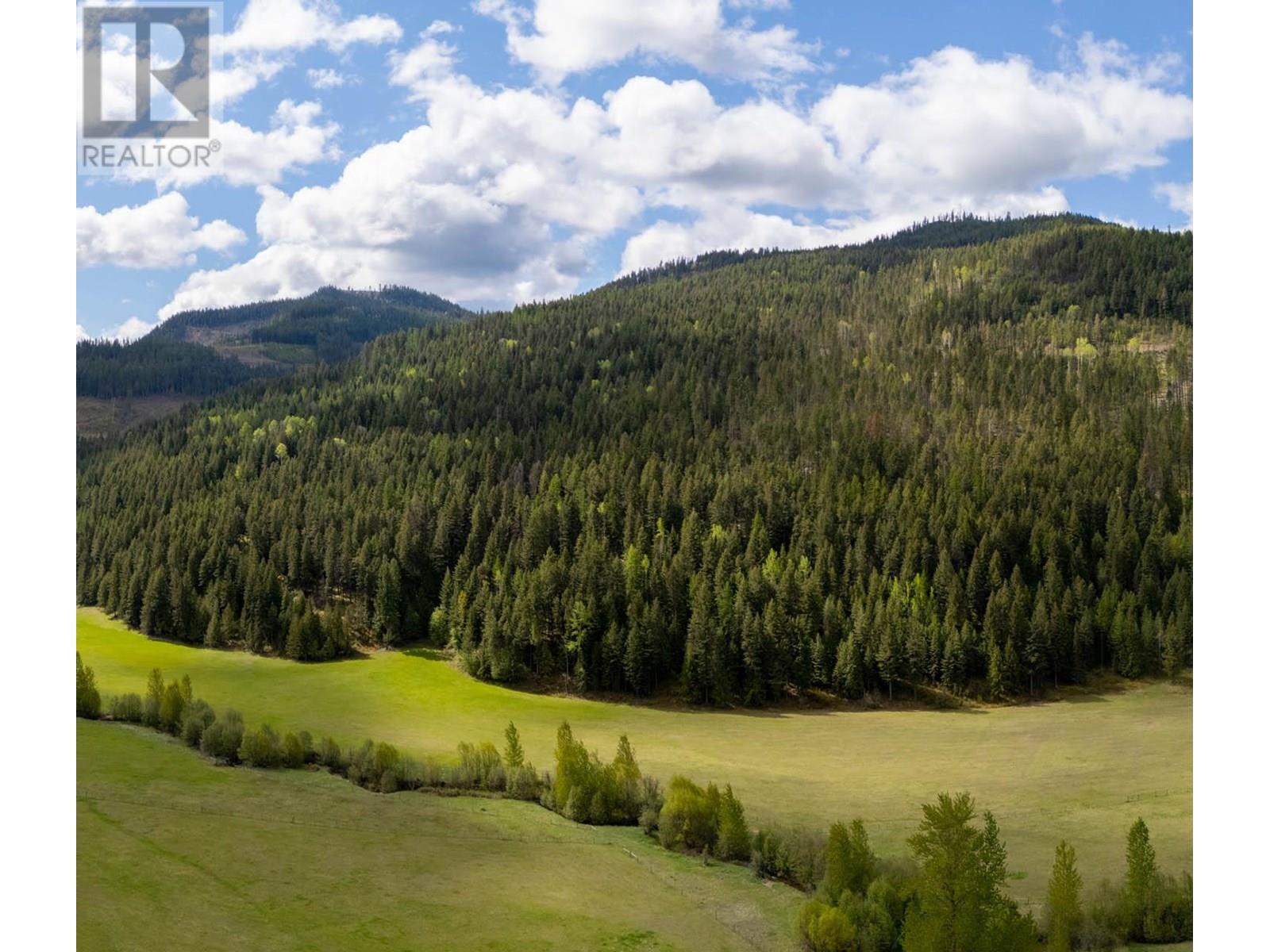 DL5135 Highway 33 E Highway Kelowna Photo 2