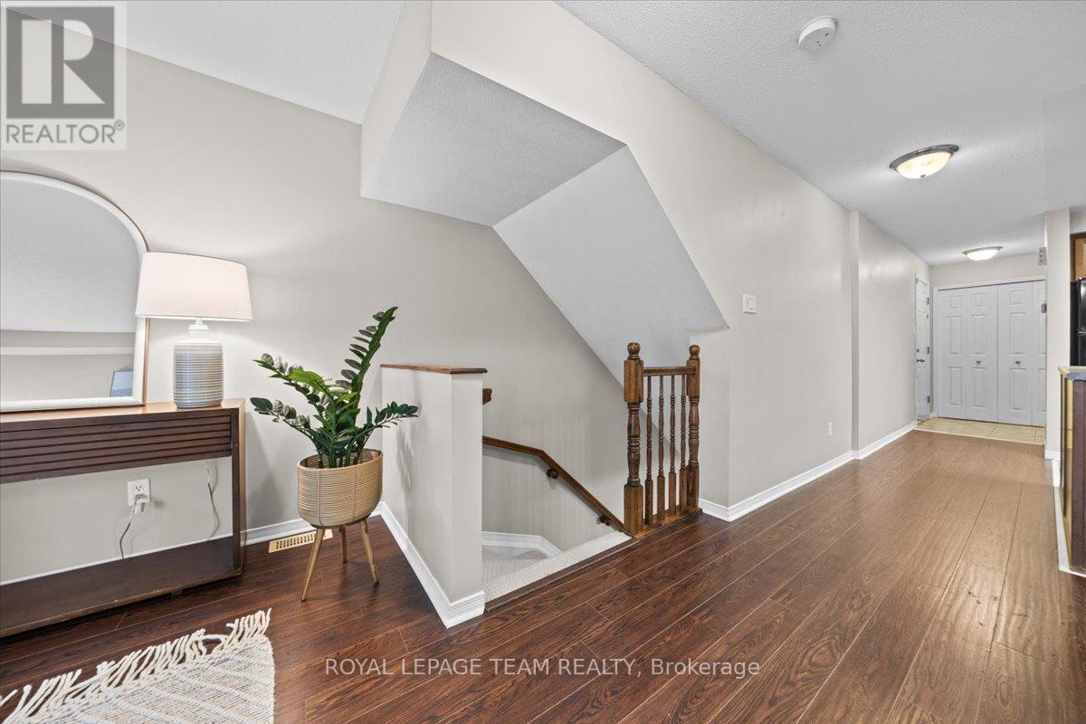 Property at 512 REARDON PRIVATE image 5