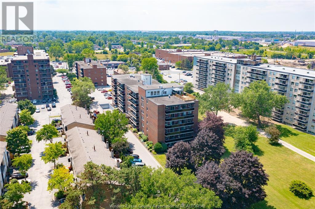 MLS# 25017315: 3900 WYANDOTTE STREET East Unit# 119, Windsor, Canada