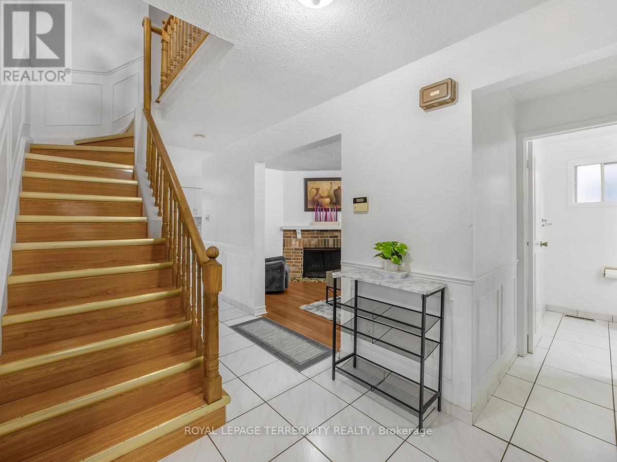 18 Charlton Crescent, Ajax, Ontario  L1S 4B8 - Photo 16 - E12271687