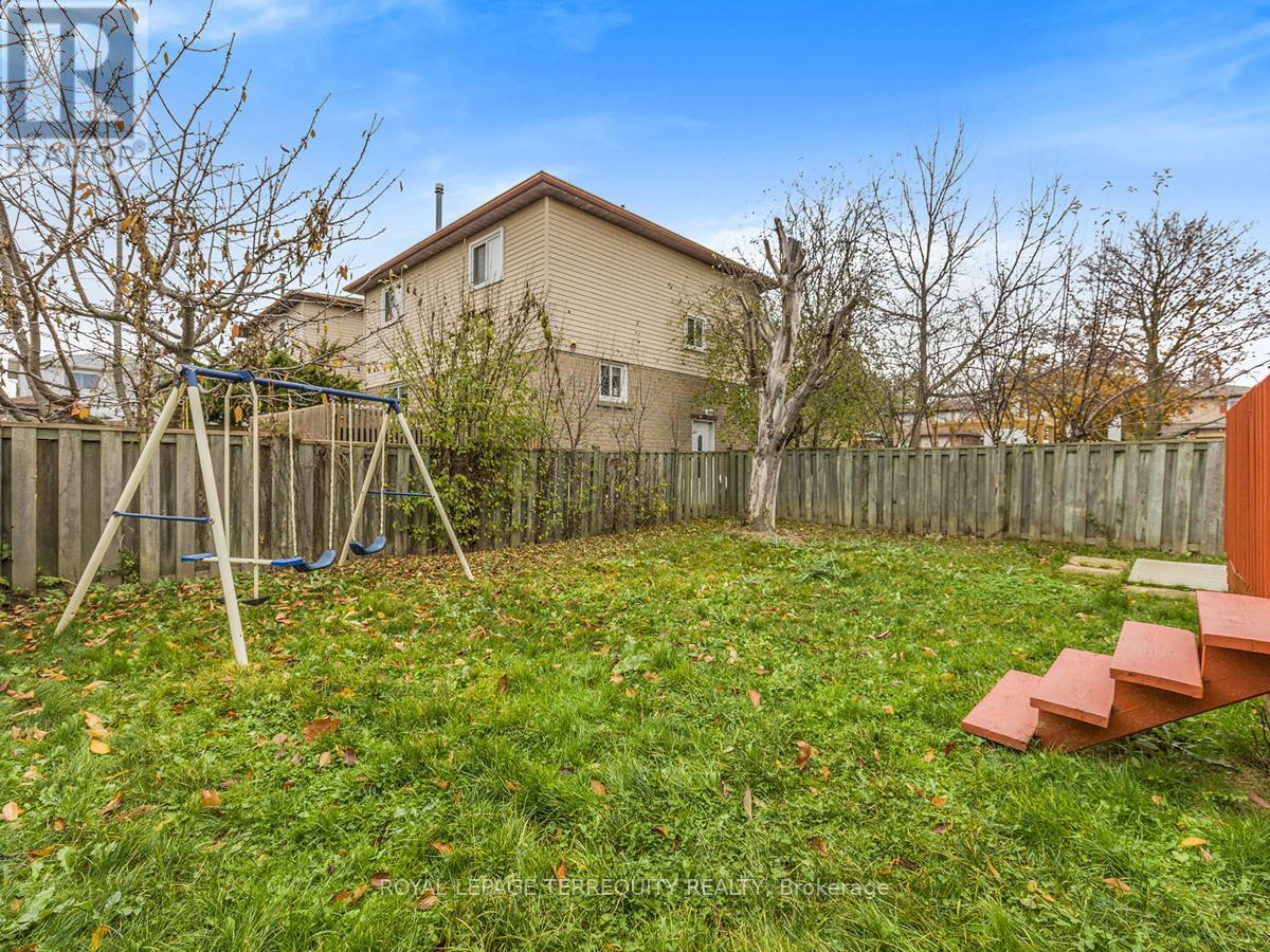 18 Charlton Crescent, Ajax, Ontario  L1S 4B8 - Photo 33 - E12271687