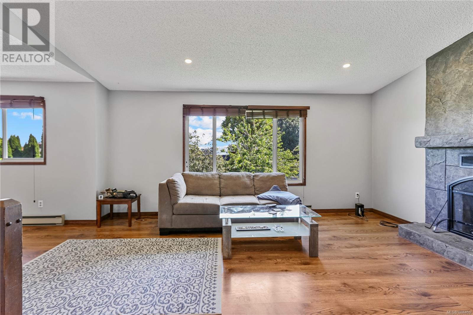Property at 1686 Passage View Dr image 5