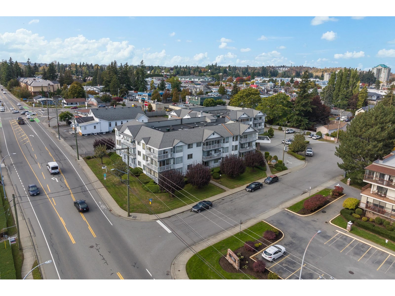 Property at 212 2425 CHURCH STREET image 3