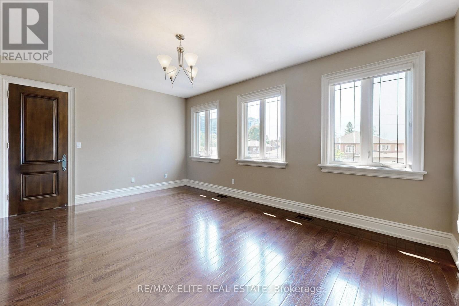 34 May Avenue, Richmond Hill, Ontario  L4C 3S6 - Photo 33 - N12271740