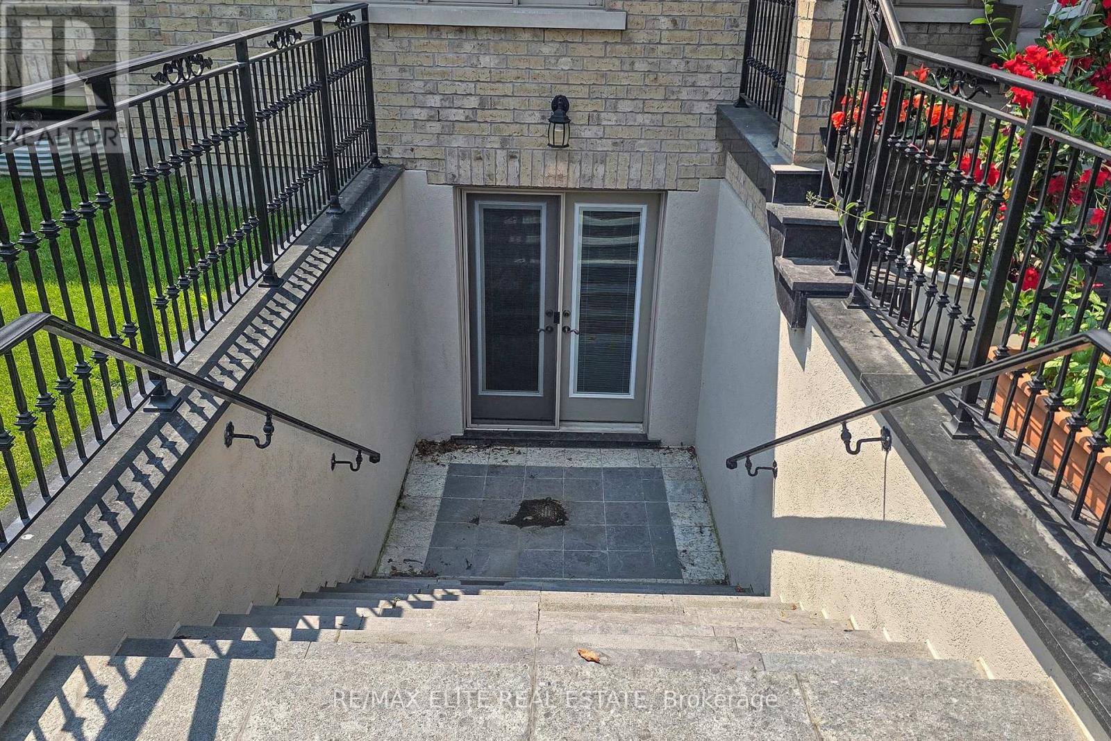 34 May Avenue, Richmond Hill, Ontario  L4C 3S6 - Photo 46 - N12271740