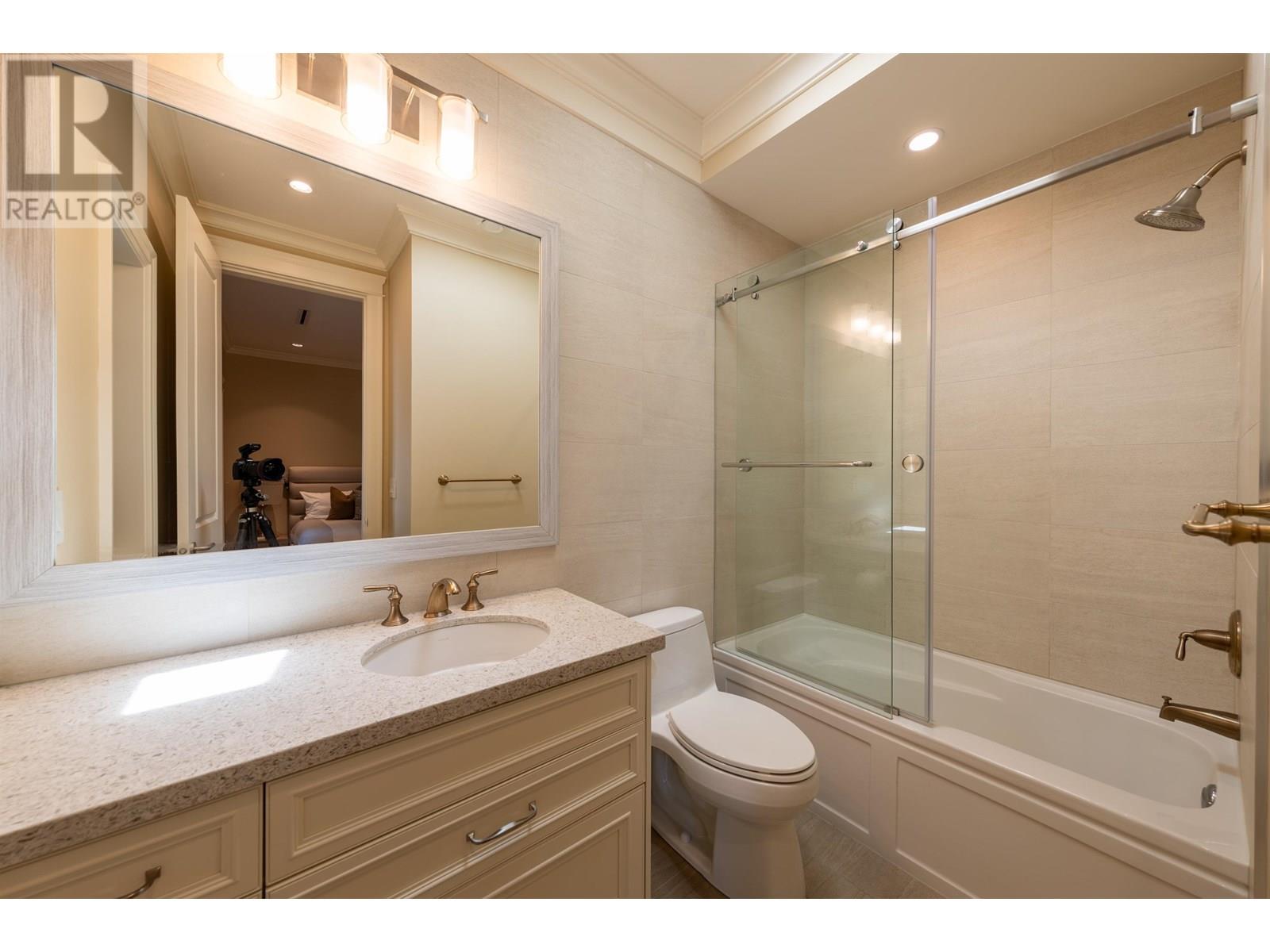 6240 Camsell Crescent, Richmond, British Columbia  V7C 2M3 - Photo 22 - R3023665
