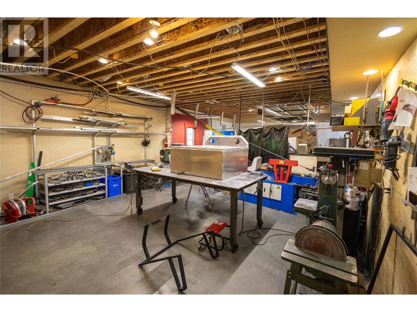 7975 Greenhow Road, Vernon, British Columbia  V1B 3S2 - Photo 37 - 10355277