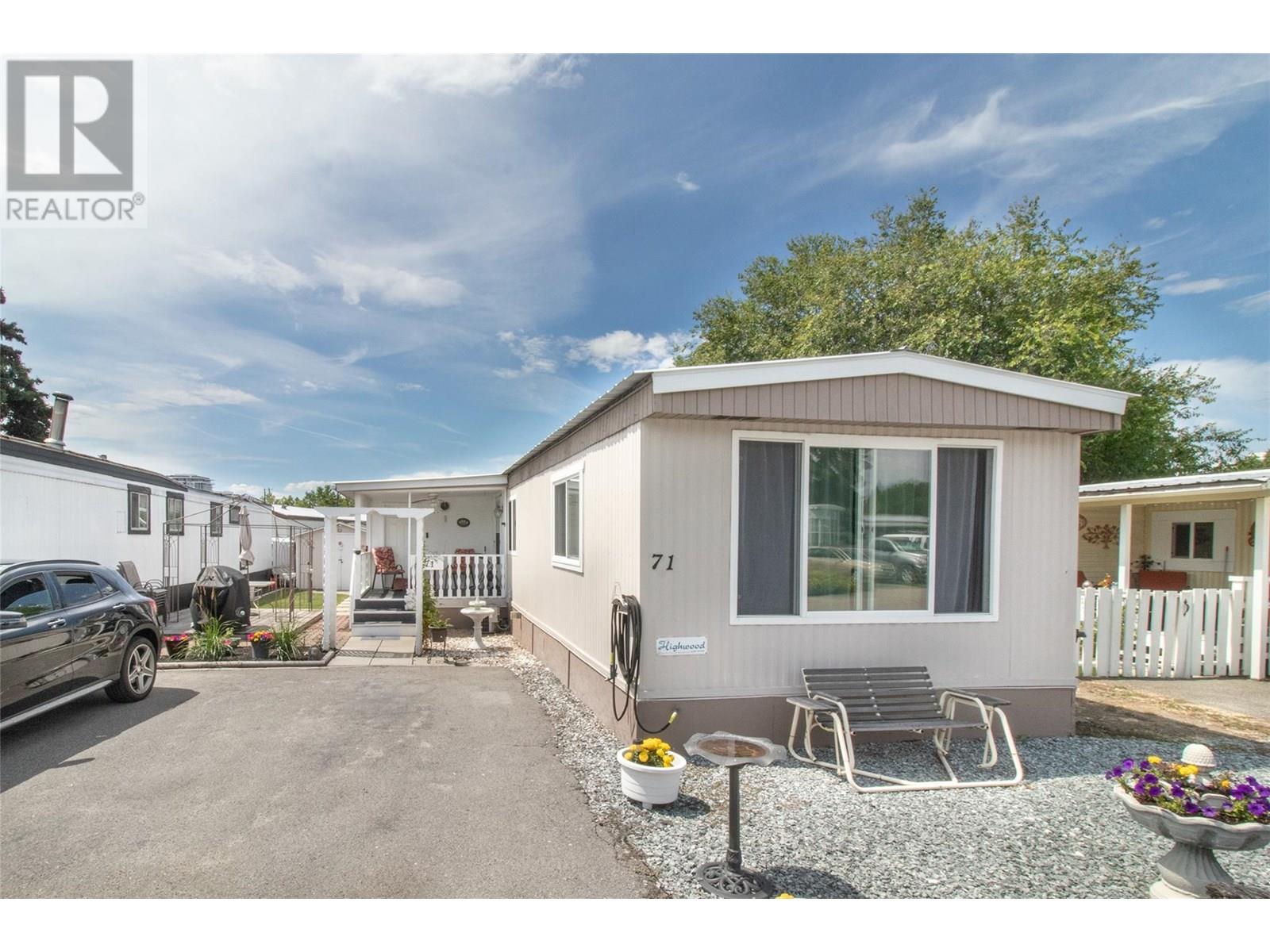 3745 Lakeshore Road Unit# 71, Kelowna, British Columbia