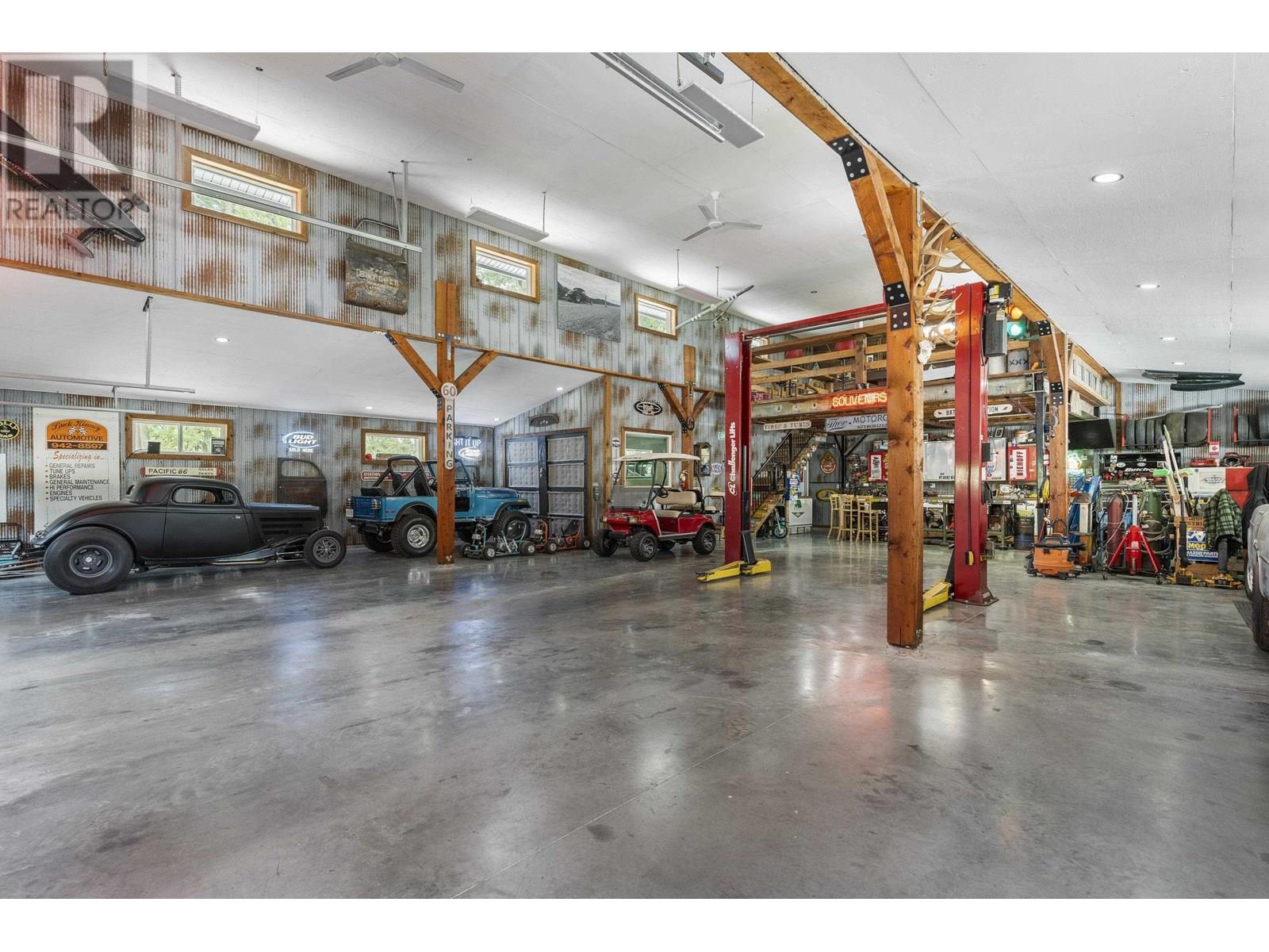Property at 10879 284 STREET image 4
