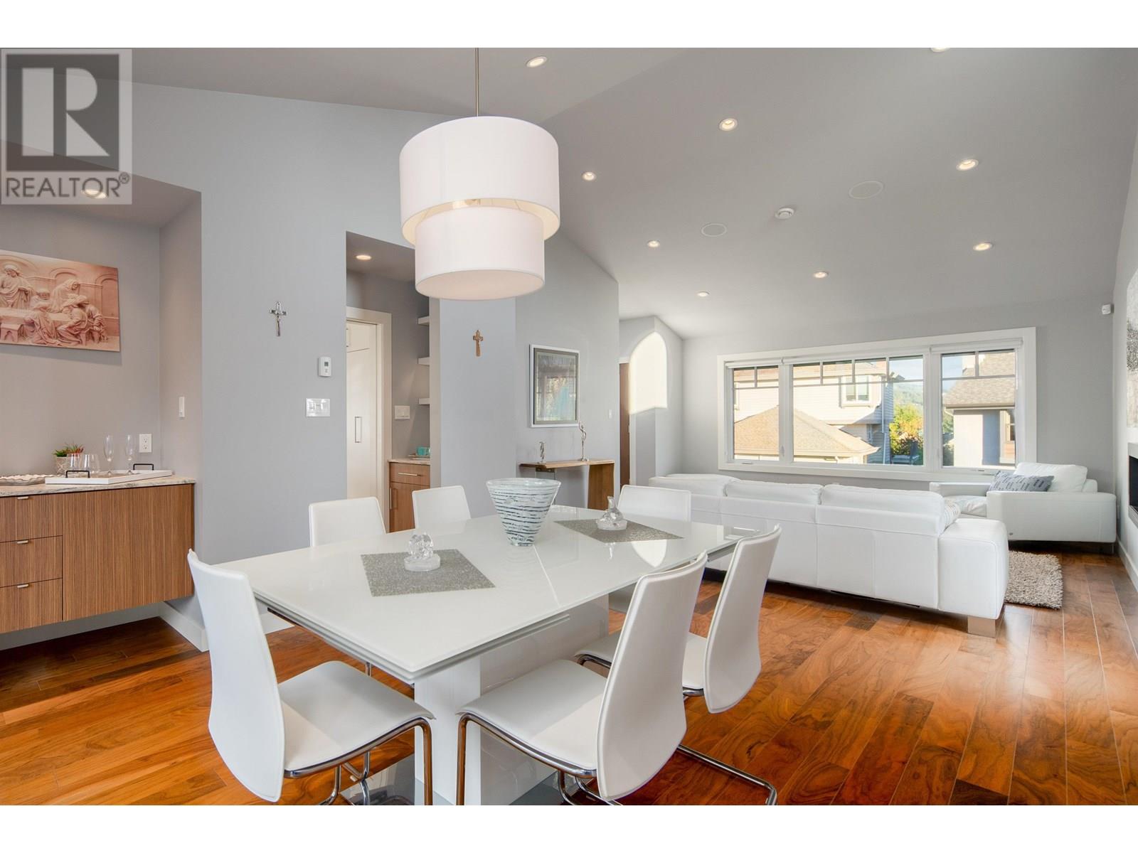Property at 4786 MEADFEILD COURT image 1