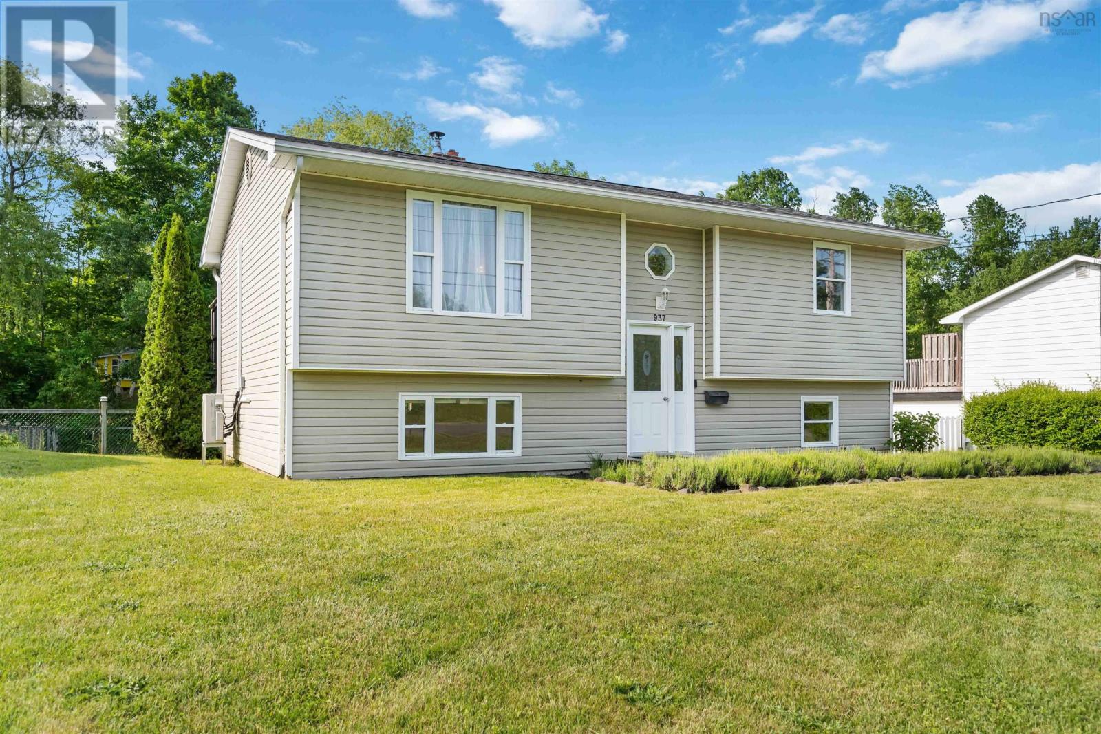 Property at 937 Penny Lane image 1
