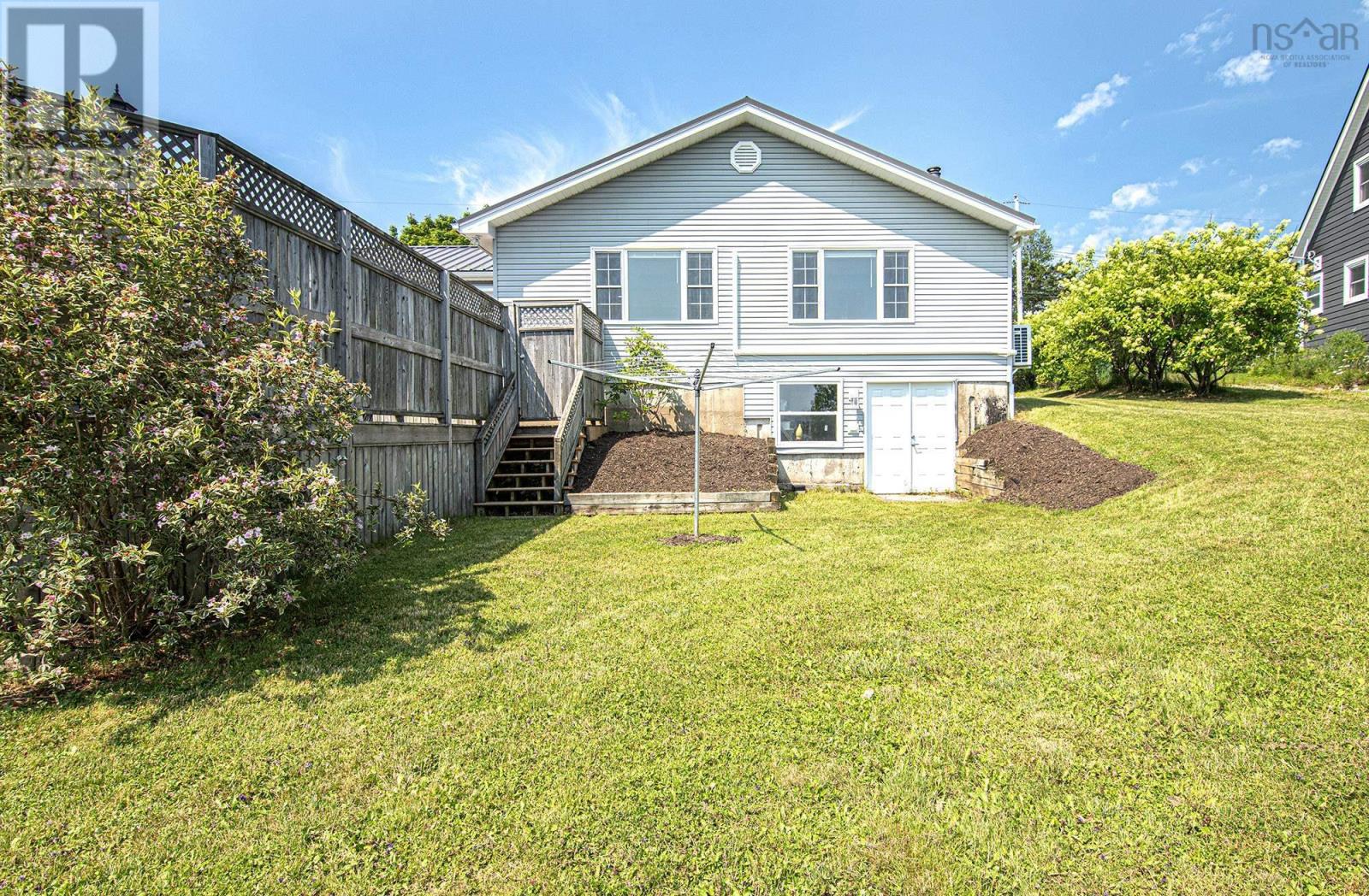 Property at 82 Masons Point Road image 3