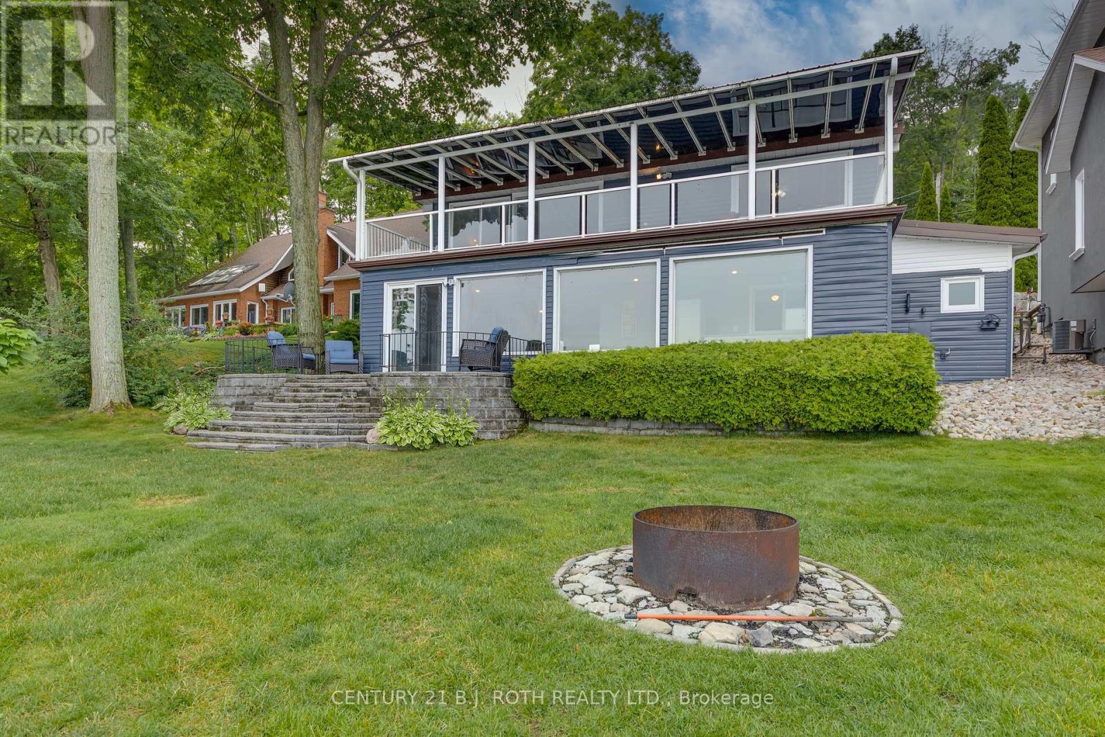 Property at 409 PHEASANT LANE image 1